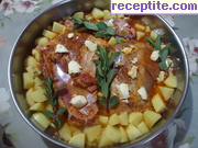 снимка 9 към рецепта Агнешко печено с картофи и бира снимка 9 към рецепта Агнешко печено с картофи и бира