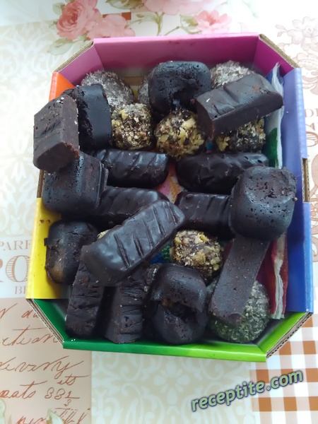 Снимки към Домашен твърд шоколад